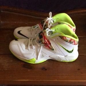 Nike Lebron Basketball Sneakers